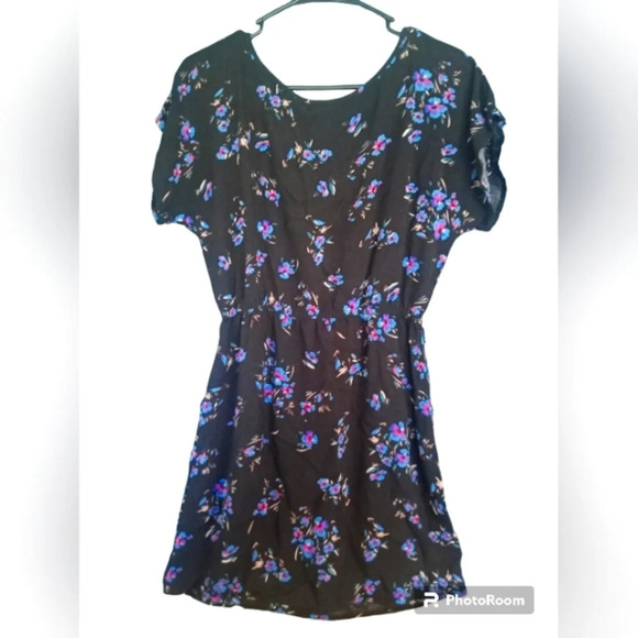 Forever 21 Floral Print Mini Dress With Pockets Size Medium - Picture 2 of 5
